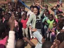 Priyanka Chopra Teaching <i>Thumkas</i> To Kids In Zimbabwe Is Adorable