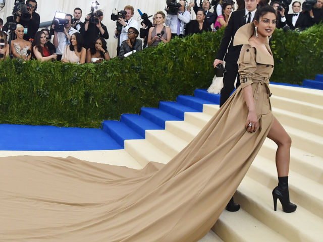 Things Priyanka Chopra Can Use Her Met Gala Dress For, According To Twitter