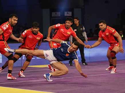 प्रो कबड्डी नीलामी : नितिन तोमर सबसे महंगे खिलाड़ी, मनजीत चिल्लर को पछाड़ा