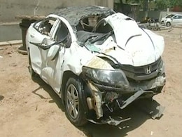 3 Students Die As Car Falls Off Delhi Flyover; Relatives Of 2 To Donate Eyes 3 Students Die As Car Falls Off Delhi Flyover; Relatives Of 2 To Donate Eyes