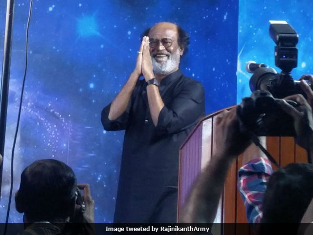 Pics From Rajinikanth's '<i>Fan Darshan</i>' After 9 Years