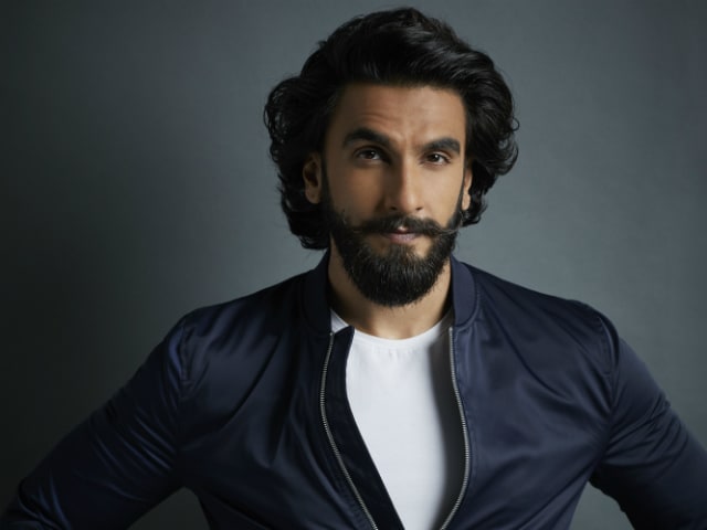 Was Ranveer Singh flaunting his 'Padmavati' look at Umang 2017?, Bollywood  Bubble