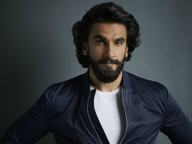 What Happens When Ranveer Singh Transforms Into His <I>Padmavati</i> Character On Set
