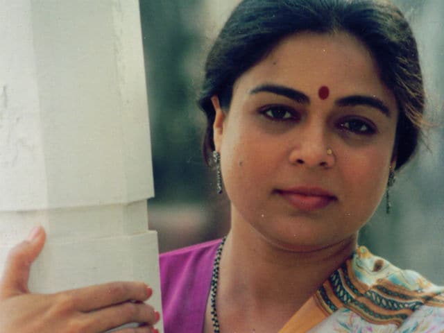 'Goodbye, Reema Lagoo,' Tweets Her Last Director Mahesh Bhatt