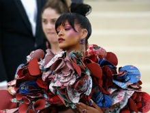 Met Gala 2017: Rihanna's Here, Everyone Else Can Go Home. Twitter Loves Her Look