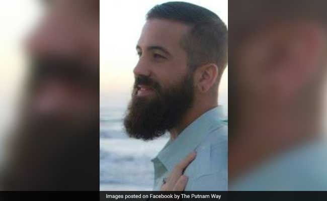 US Man Tries To Kiss Rattlesnake, Gets Bitten On Tongue