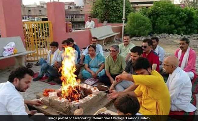 Man Who Predicted Trump's Victory, Conducts Special Yagna In Agra To 'Prevent World War 3'