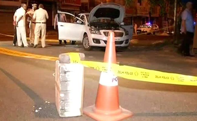 3 Including Police Officer Dead In Shootout Between Rival Gangs In Delhi