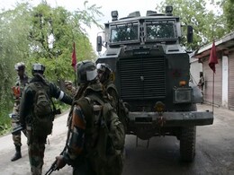 Huge Anti-Terror Operation In Jammu And Kashmir's Shopian Following Videos Of Terrorists In Orchards Huge Anti-Terror Operation In Jammu And Kashmir's Shopian Following Videos Of Terrorists In Orchards
