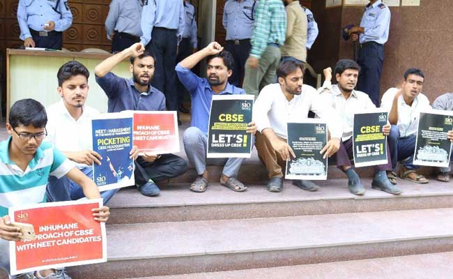 NEET Dress Code Row: Student Body Protests Outside CBSE