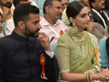 National Film Awards 2017: The Internet Spotted Sonam Kapoor's Rumoured Boyfriend Anand Ahuja Next To Her