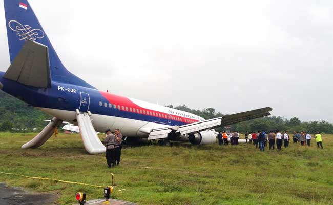 Indonesian Plane Overshoots Wet Runway, Passengers Evacuated On Camera