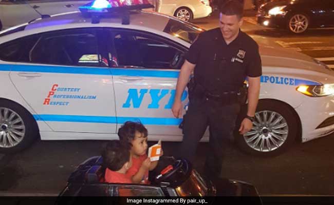 Police Officers 'Pull Over' 2-Year-Old Twins Taking Toy Car For A Joyride