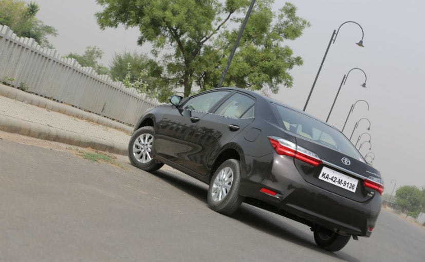 toyota corolla altis facelift rear profile