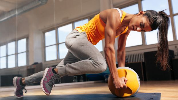How Much Water Should You Drink During a Workout?
