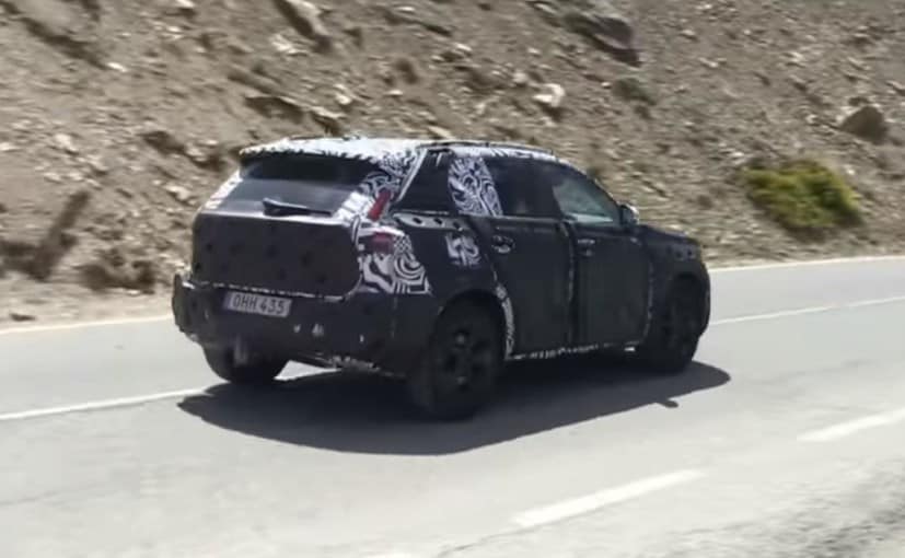 2018 volvo xc40 spy shot