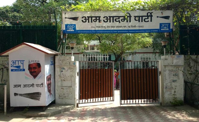 Office Of Profit Controversy: AAP Calls Election Commission A 'Khap Panchayat'