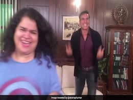 जब अक्षय कुमार को आई 'टॉयलेट' तो यूं चिल्लाने लगे, देखें वीडियो जब अक्षय कुमार को आई 'टॉयलेट' तो यूं चिल्लाने लगे, देखें वीडियो