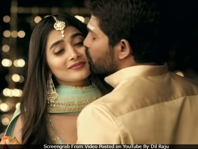 Duvvada Jagannadham Trailer: Allu Arjun, Pooja Hegde's Love Story Has Many Challenges