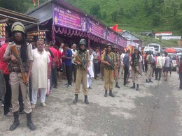 अमरनाथ यात्रा में बाधक बन सकती है बुरहान की बरसी, असमंजस में सरकार अमरनाथ यात्रा में बाधक बन सकती है बुरहान की बरसी, असमंजस में सरकार