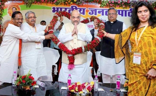 Mahatma Gandhi's Grandsons Bristle At Amit Shah's '<i>Chatur Baniya</i>' Remark