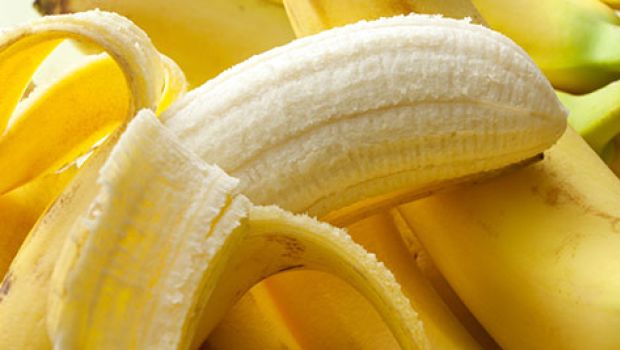 Banana Peels के छप्परफाड़ फायदे, Skin, Teeth को चमकाने के साथ मस्सों का भी करेंगे खात्मा, जानें 9 जबरदस्त लाभ