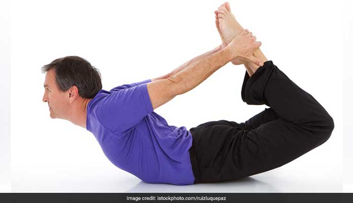 Risky Yoga Asanas: 5 सबसे जोखिम भरे योग आसन, जिन्हें सही तरीके से न करने पर गंभीर चोट लग सकती है