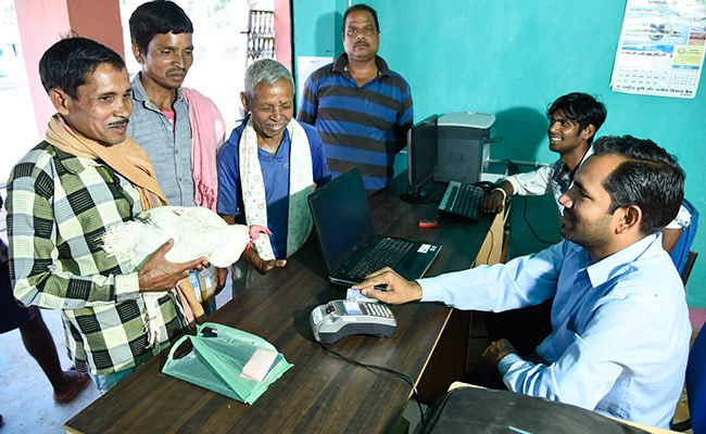 With No Mobile Network, This Tribal Village Of Chhattisgarh Is Totally Cashless