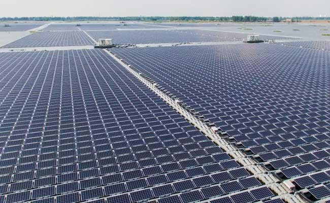 Floating Solar Farm Reflects China's Clean Energy Ambitions