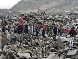 चीन : भूस्खलन से भीषण तबाही, 15 की मौत और 120 लापता चीन : भूस्खलन से भीषण तबाही, 15 की मौत और 120 लापता