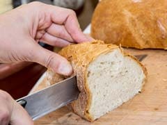 White Bread Side Effects: सावधान! अगर आप ही रोज नाश्ते में खाते हैं वाइट ब्रेड तो सेहत को हो सकते हैं ये नुकसान