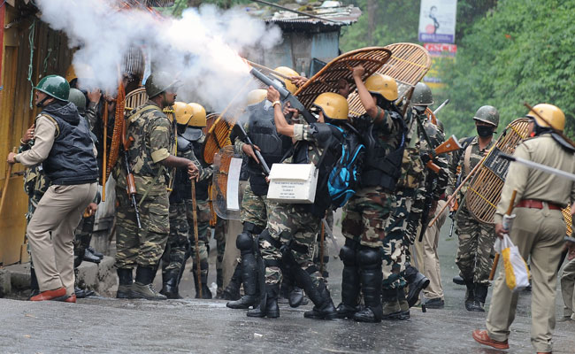 Stone Throwers Pose A Challenge To Security Forces In Darjeeling