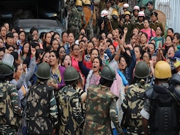 Rajnath Singh Meets GJM Leader As Violence Hits Darjeeling: 10 Facts Rajnath Singh Meets GJM Leader As Violence Hits Darjeeling: 10 Facts
