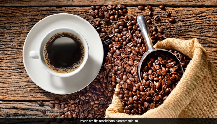 Caffeine-containing beverage consumption has been reported to be associated with reduced bone mass 