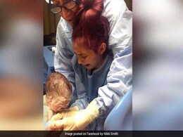 12 साल की बेटी ने कराई मां की डिलिवरी, 5 दिन में 2 लाख लोगों ने शेयर की भावुक पल की तस्वीरें 12 साल की बेटी ने कराई मां की डिलिवरी, 5 दिन में 2 लाख लोगों ने शेयर की भावुक पल की तस्वीरें