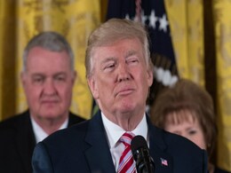 A Viral Bot Gives Trump's Tweets 'The Honor That They Deserve' A Viral Bot Gives Trump's Tweets 'The Honor That They Deserve'