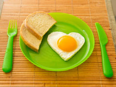 How Many Eggs Is Too Many?: फिट और हेल्दी रहने के लिए एक दिन में कितने अंडे खाने चाहिए? एक्सपर्ट से जानें सटीक जवाब