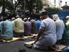 Muslim Cleric For Shifting Of <i>Namaz</i> Timings On Holi