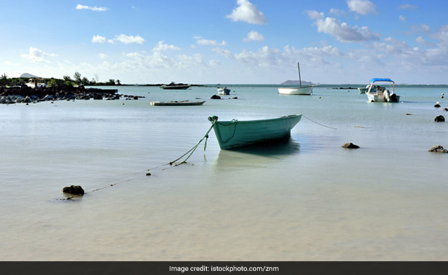 UK, France Sign New Deal To Stop Illegal Migration Across English Channel