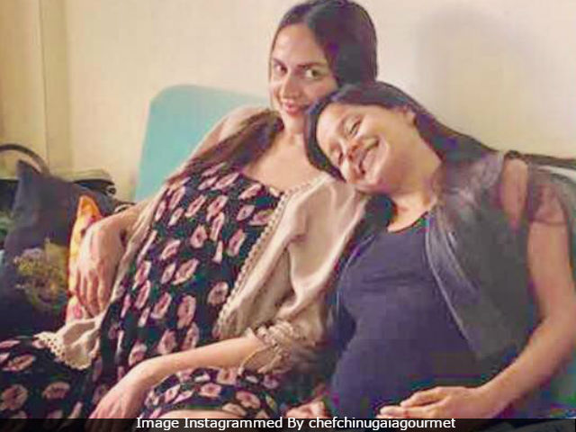 See First Pic Of Esha Deol's Baby Bump