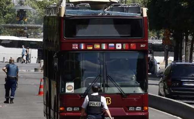 Tourist Bus Hits Paris Bridge, At Least 4 Injured: Source