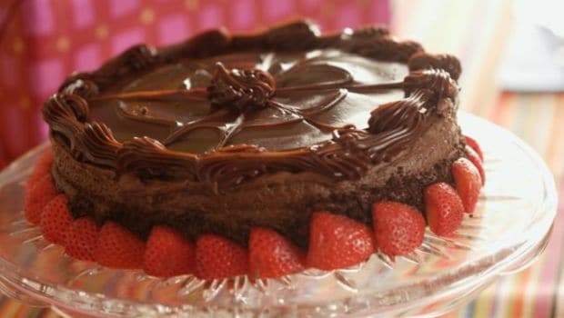 fudgy chocolate cake frosting