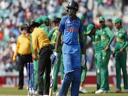 CT INDvsPAK Final: फाइनल में टीम इंडिया ने संघर्ष किए बिना किया समर्पण, ये रहे हार के 4 कारण... CT INDvsPAK Final: फाइनल में टीम इंडिया ने संघर्ष किए बिना किया समर्पण, ये रहे हार के 4 कारण...