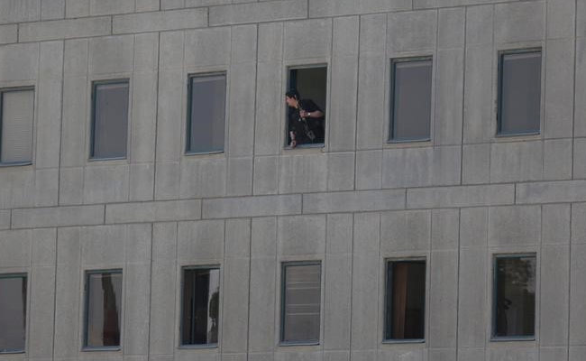 12 Dead In Iran Parliament, Khomeini Tomb Attacks. ISIS Claims Responsibility