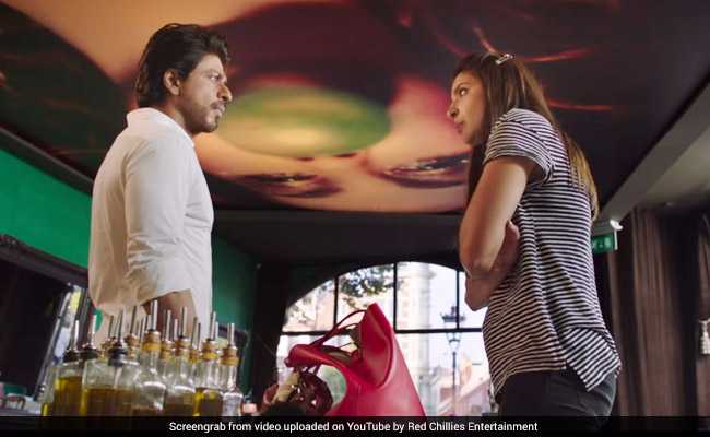 'जब हैरी मेट सेजल': अनुष्का शर्मा पर भड़के शाहरुख खान, खूब सुनाई खरी-खोटी, देखें Video