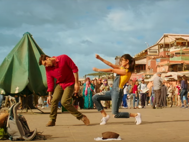 Jagga Jasoos' Ullu Ka Pattha: Ranbir Kapoor, Katrina Kaif And Their Goofy Dance Moves