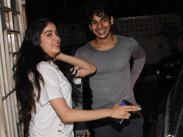 Jhanvi Kapoor And Shahid Kapoor's Brother Ishaan Khattar Went On A Movie Date. Pics Here