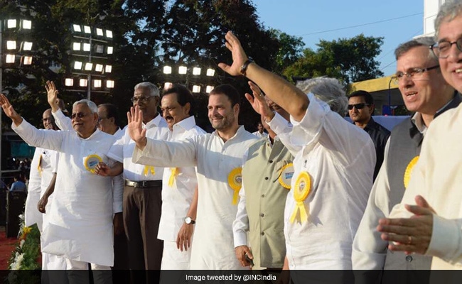 कांग्रेस उपाध्यक्ष राहुल गांधी के ताजा एजेंडे में सबसे ऊपर हैं नीतीश कुमार : सूत्र