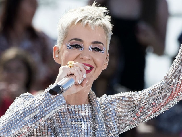 Katy Perry Makes Twitter History With 100 Million Followers