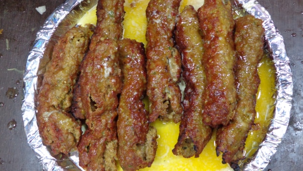 Qureshi Kabab Corner The Legendary Kebab Stall At Jama Masjid For